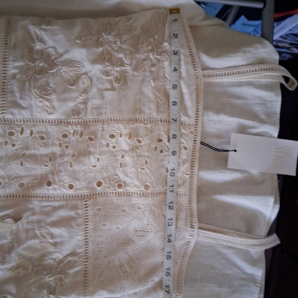 Zara Cream Sleeveless Dress - Picture 5 of 5